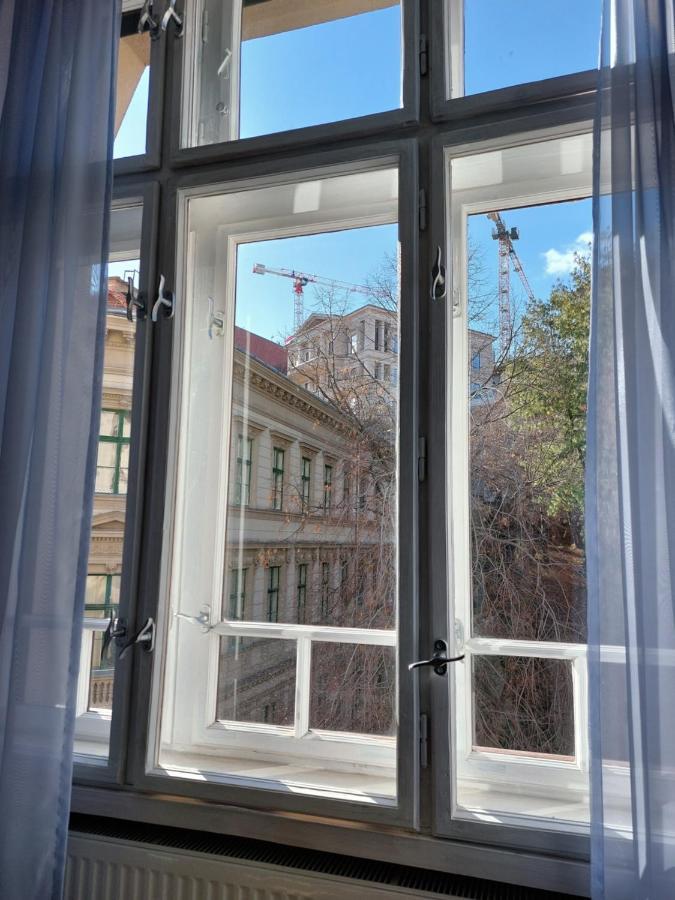 Sunny Studio At The Castle Budapest Eksteriør bilde
